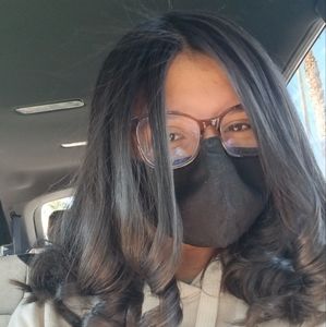 Meet your Posher, Eva